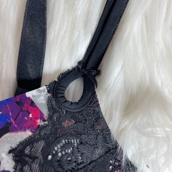 Torrid Floral/Lace Black T-Shirt Bra Sz 42C - Picture 4 of 6